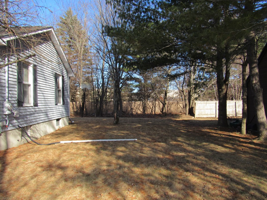 41 Drew Lane, Bangor, ME 04401