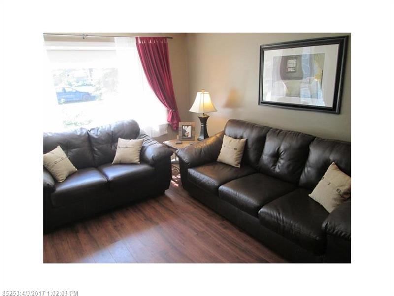 49 Baldwin DR 49, Bangor, ME 04401