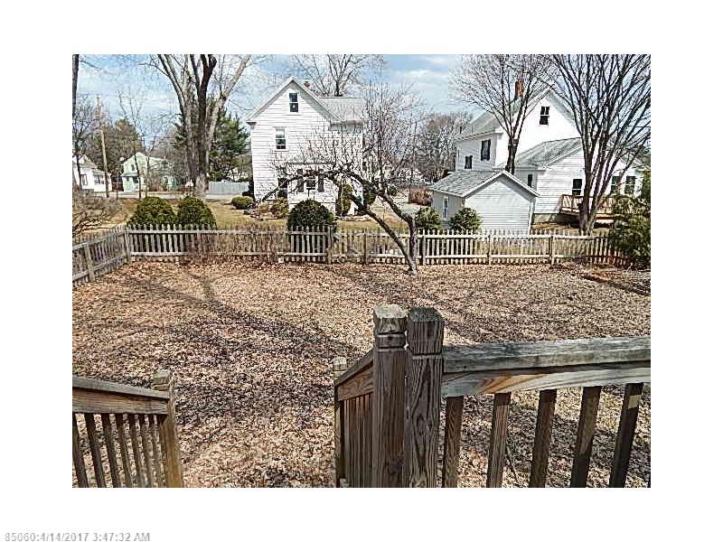 32 Mountain View AVE, Bangor, ME 04401