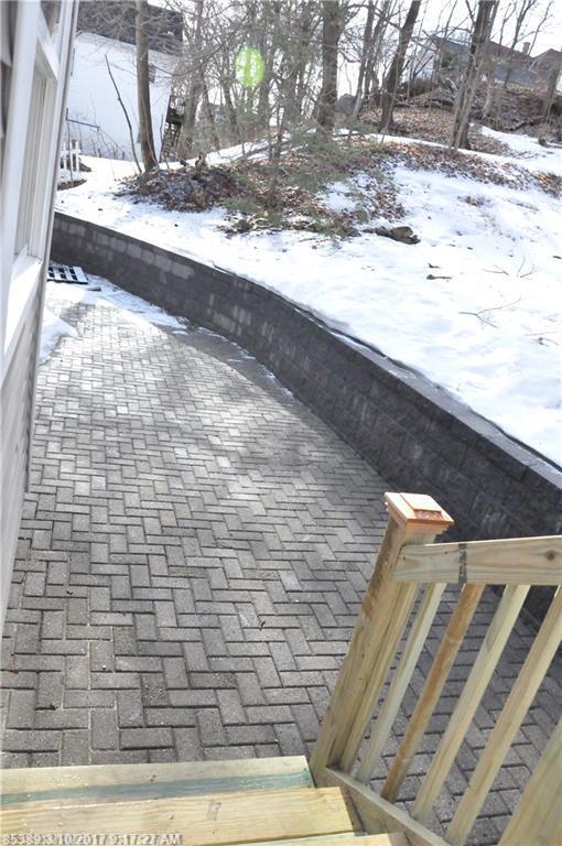 66 Walter St, Bangor, ME 04401