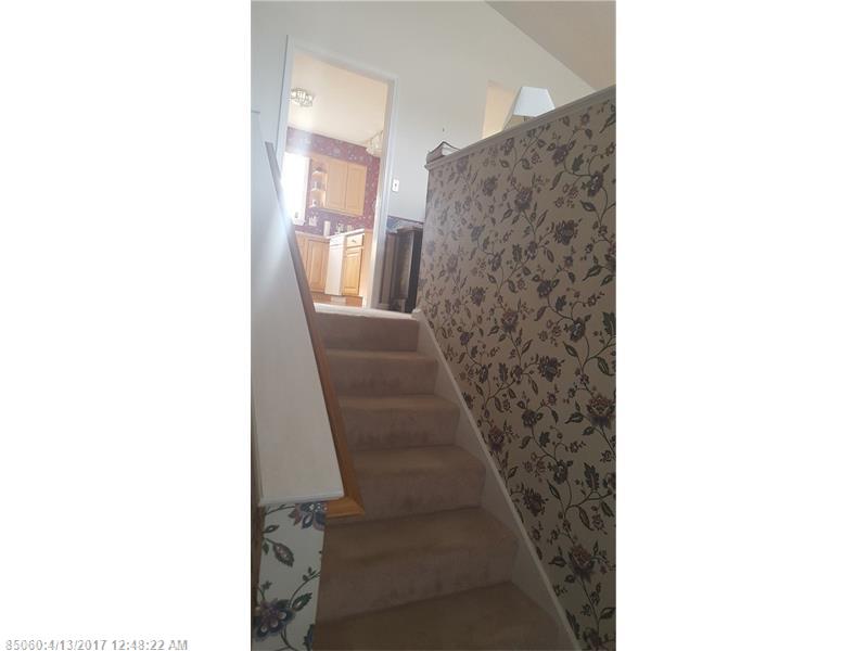 32 Lasalle DR, Bangor, ME 04401