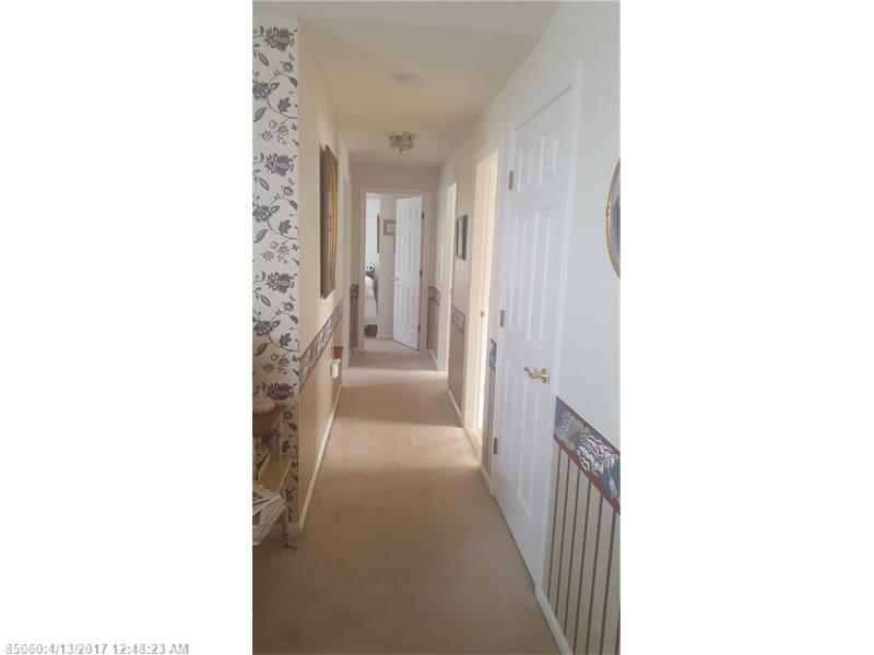 32 Lasalle DR, Bangor, ME 04401