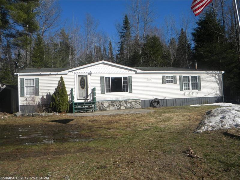 215 Boynton ST, Bradley, ME 04411