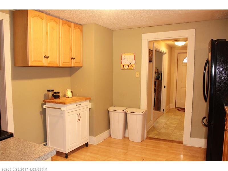 139 Chamberlain ST, Brewer, ME 04412