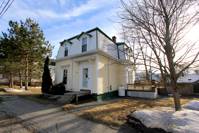 211 Center Street, Brewer, ME 04412
