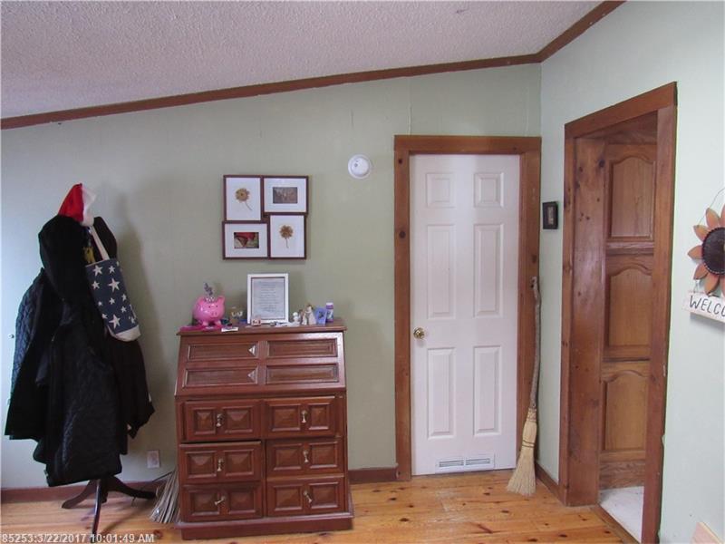521 Millvale RD, Bucksport, ME 04416
