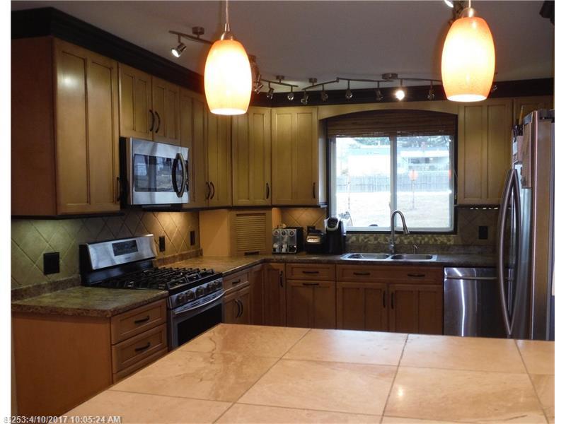 24 Hinks ST, Bucksport, ME 04416