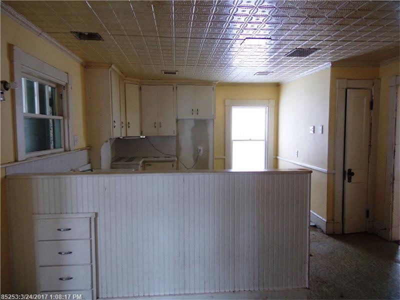 283 EastMain ST, Dover Foxcroft, ME 04426