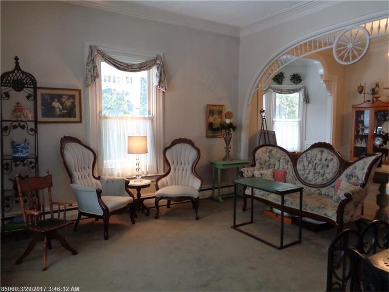 69 Pleasant ST, Dover Foxcroft, ME 04426