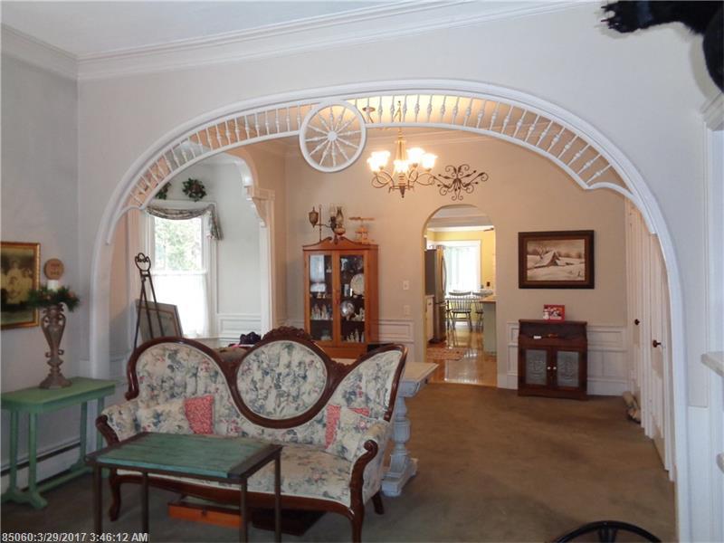 69 Pleasant ST, Dover Foxcroft, ME 04426