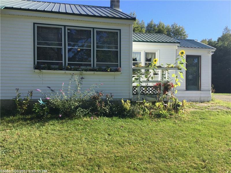 944 Main ST, Corinth, ME 04427