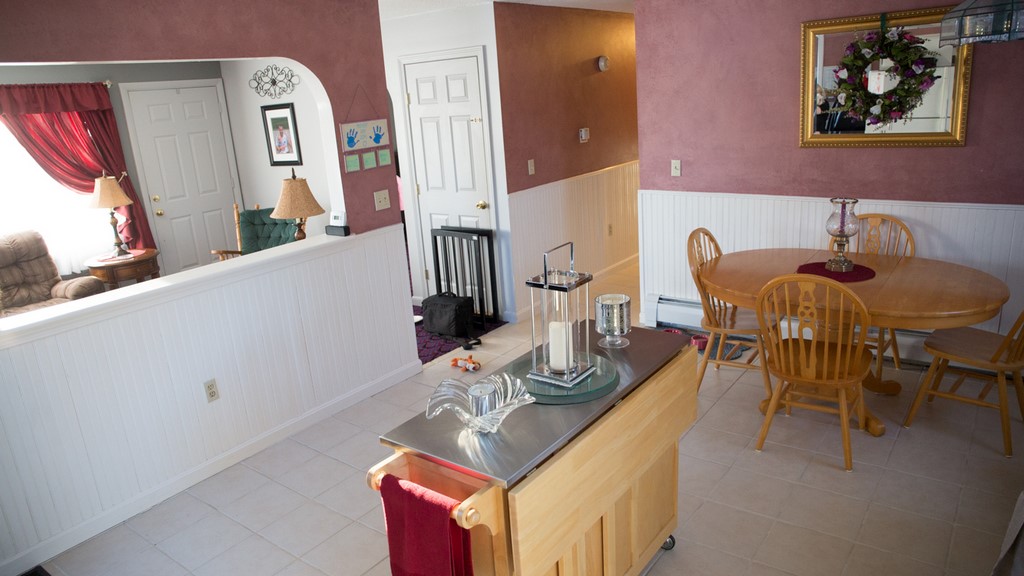 334 Clewleyville Road, Holden, ME 04429