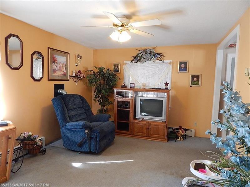 17 Maple ST, East Millinocket, ME 04430