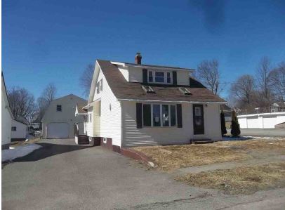 22 Pine StEast Millinocket, ME, 04430Penobscot County