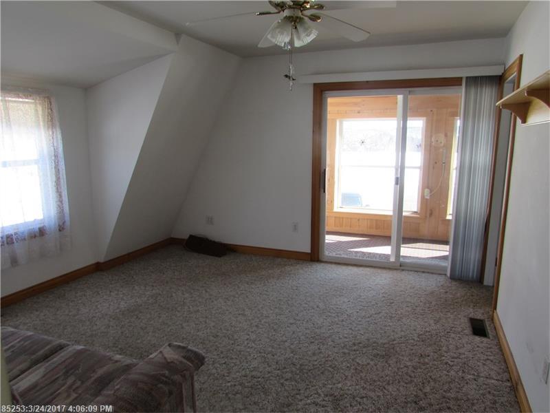 1124 Exeter RD, Exeter, ME 04435
