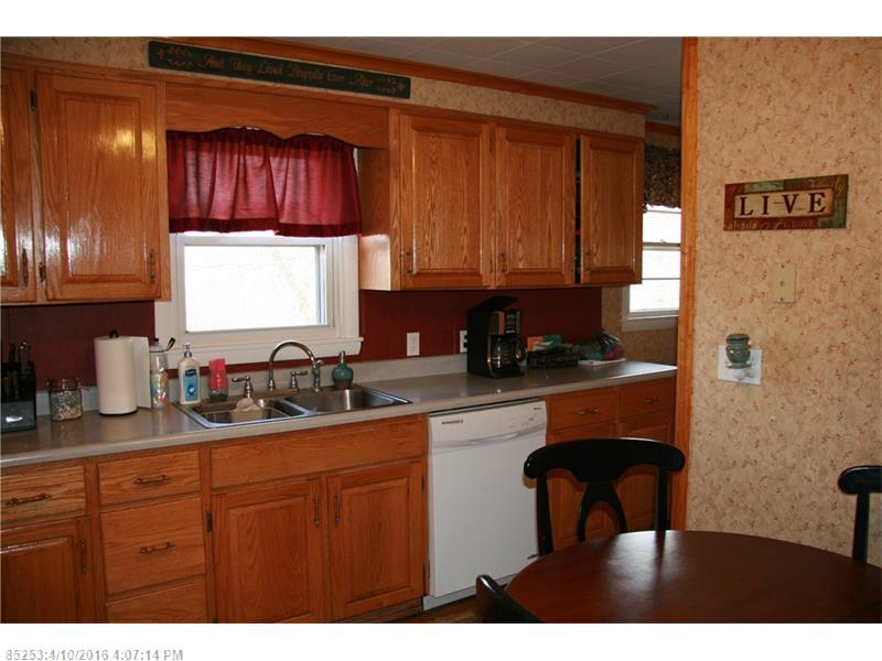 86 Water ST, Guilford, ME 04443