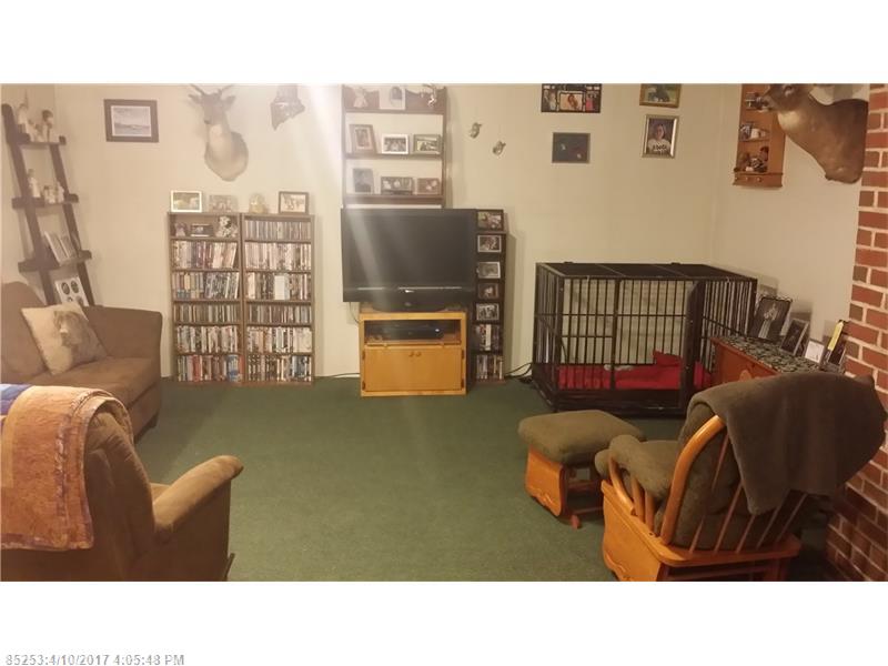 1544 State Hwy 150, Parkman, ME 04443