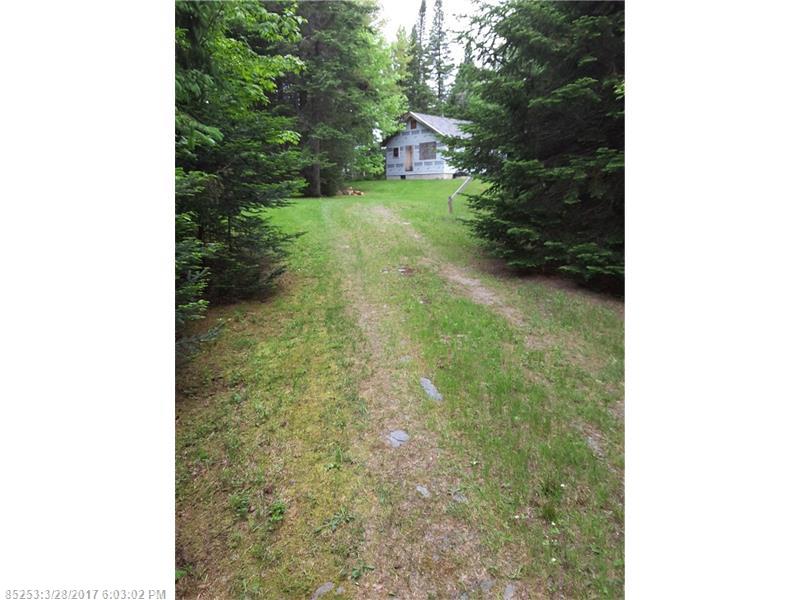 69 Herring Tract RD, Willimantic, ME 04443