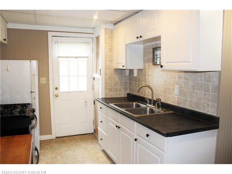 82 Fowlers LNDG, Hampden, ME 04444