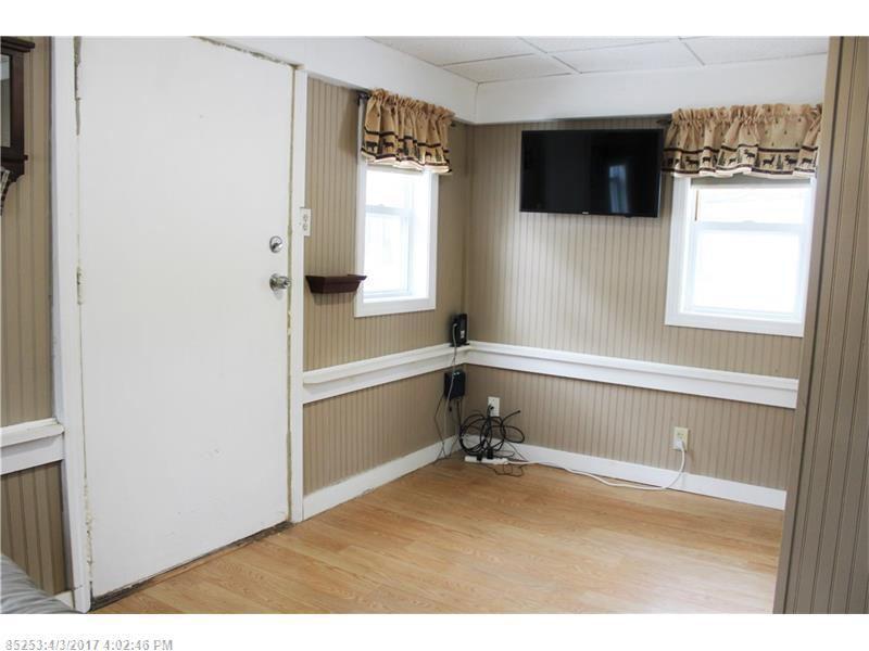 82 Fowlers LNDG, Hampden, ME 04444