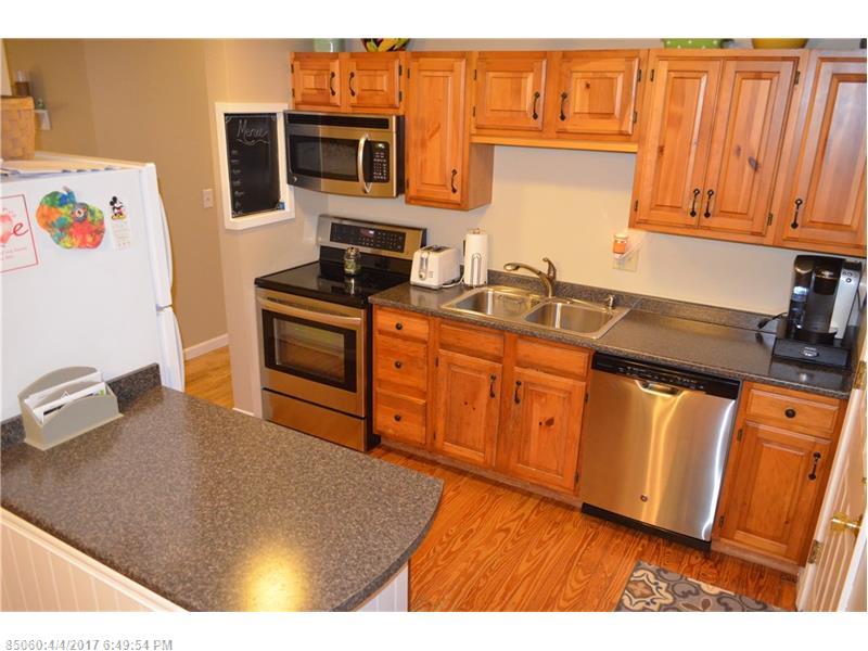 67 Old County RD, Hampden, ME 04444