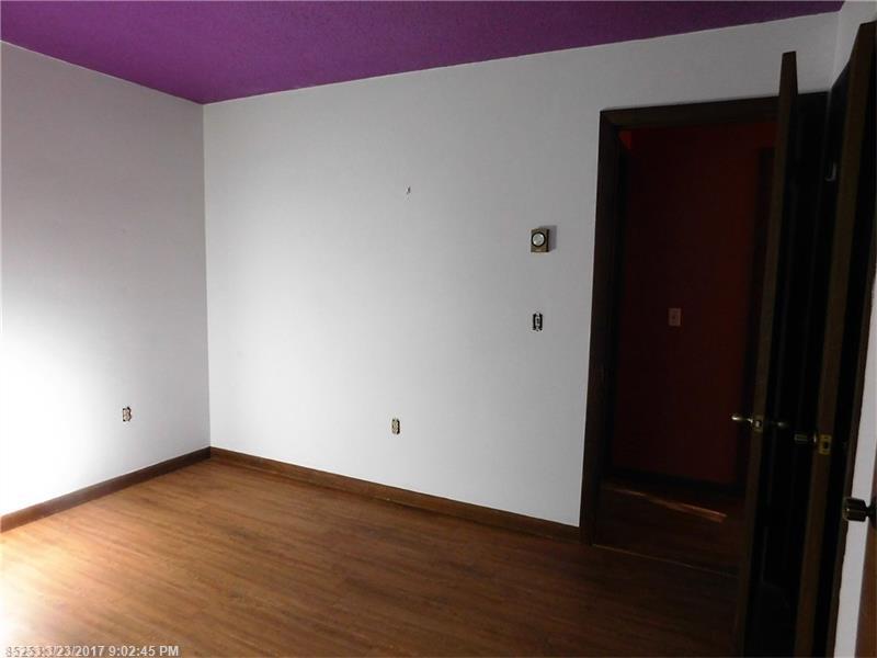 57 Hopkins RD, Hampden, ME 04444