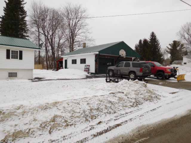 7 Willow Street, Howland, ME 04448