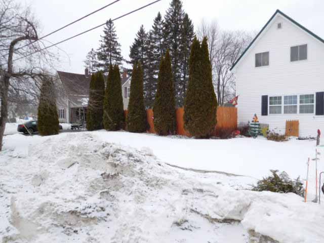 7 Willow Street, Howland, ME 04448
