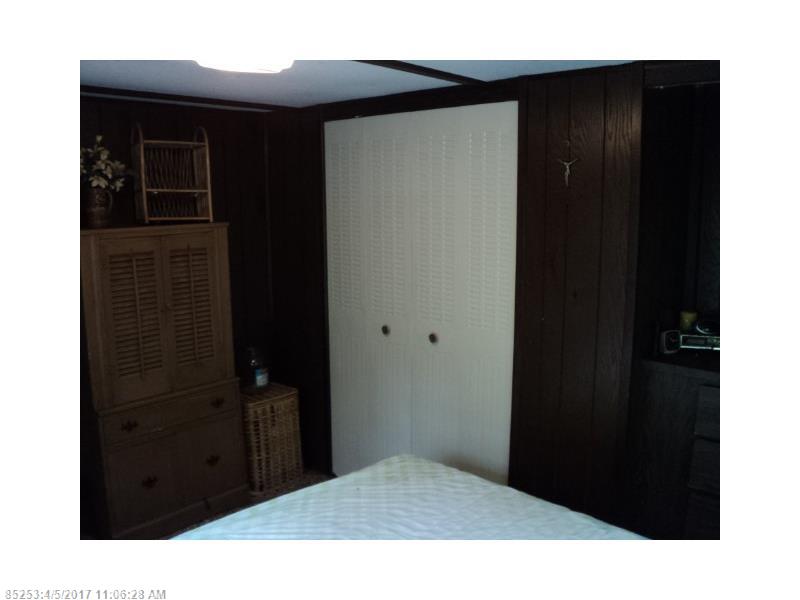 43 Ludden LN, Lincoln, ME 04457