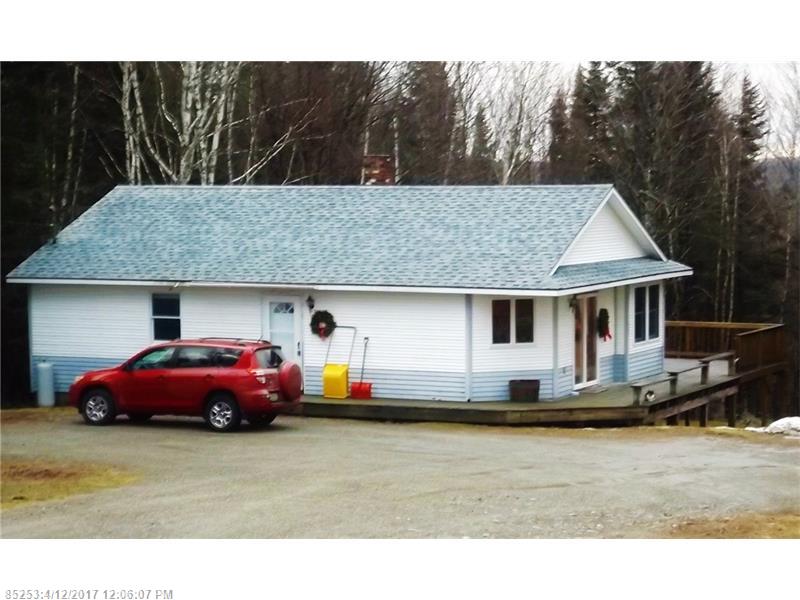 251 Lee RD, Lincoln, ME 04457
