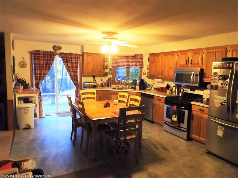 251 Lee RD, Lincoln, ME 04457