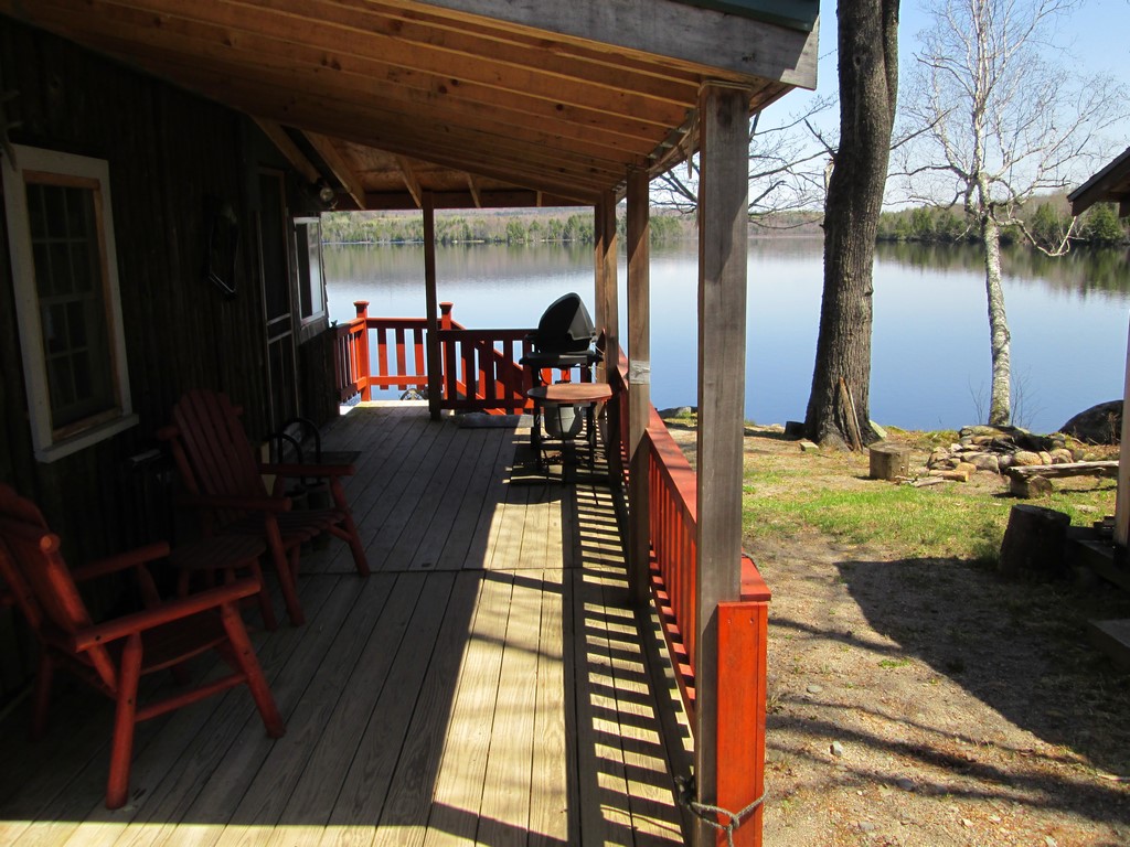 73 Cobblestone Drive, Lincoln, ME 04457