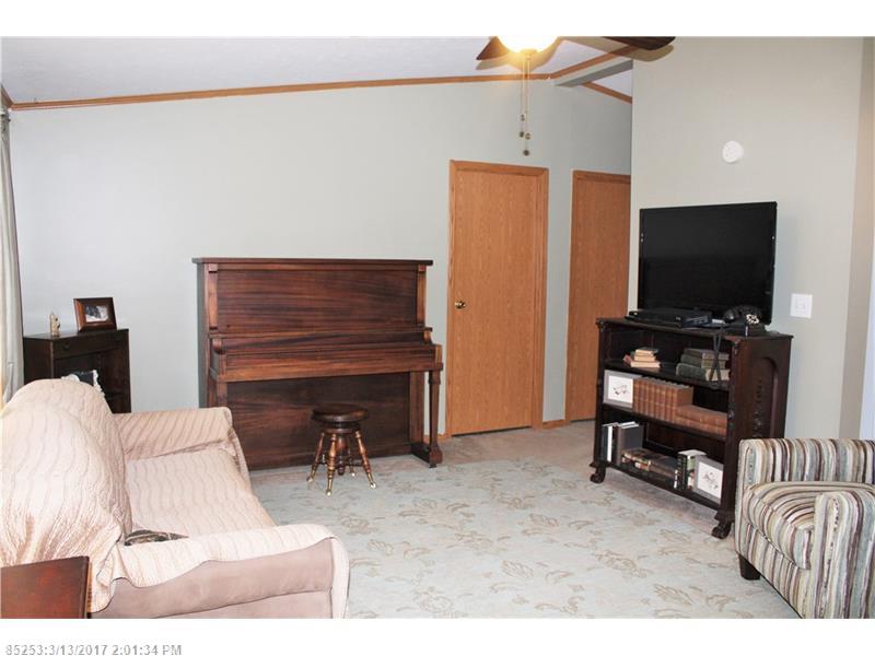 98 Old Stagecoach RD, Alton, ME 04468