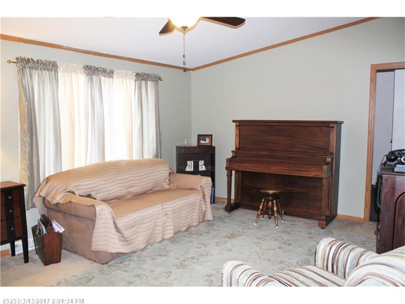 98 Old Stagecoach RD, Alton, ME 04468