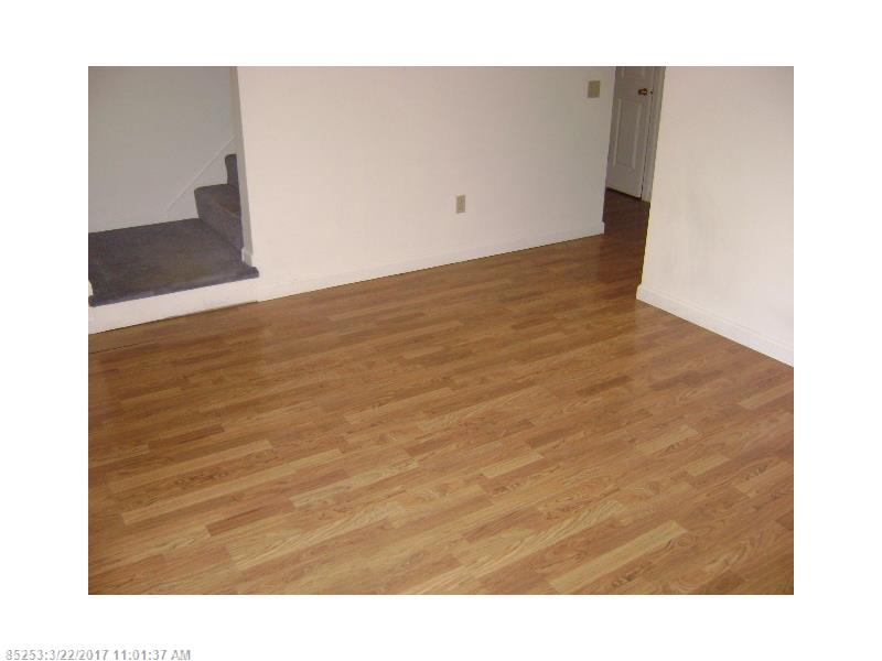 1 Colburn Drive 12, Orono, ME 04473