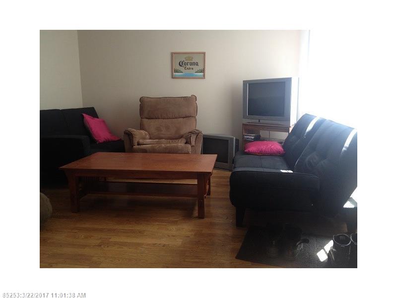 1 Colburn Drive 12, Orono, ME 04473