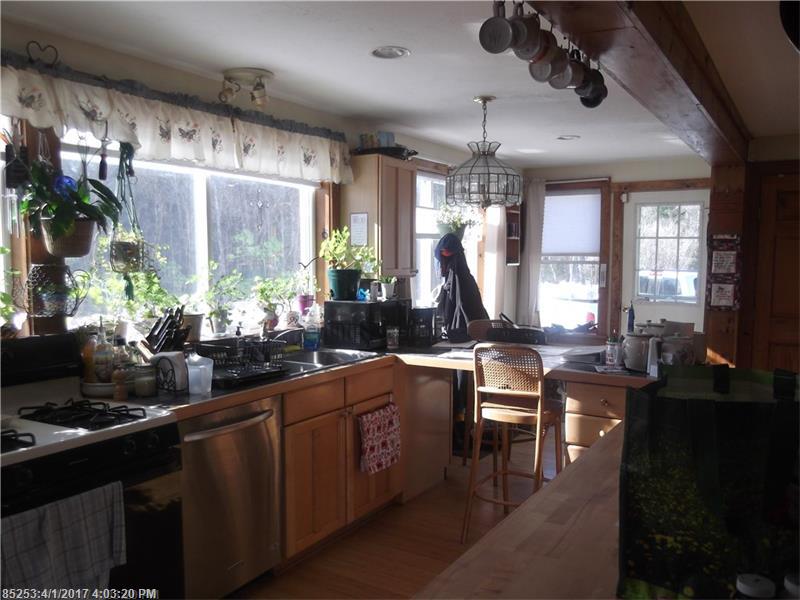 19 Ames LN, Sangerville, ME 04479
