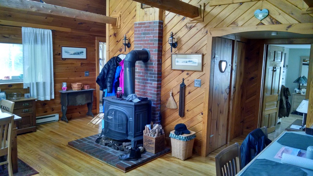 658 Stream Road, Winterport, ME 04496