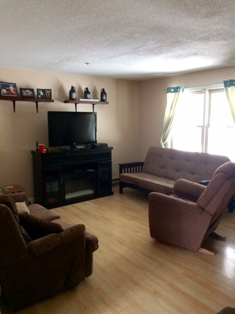 36 Pine Hill Drive, Bath, ME 04530
