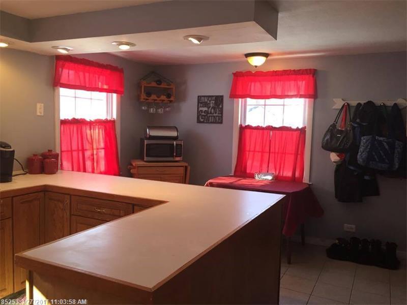 34 Oliver ST, Bath, ME 04530