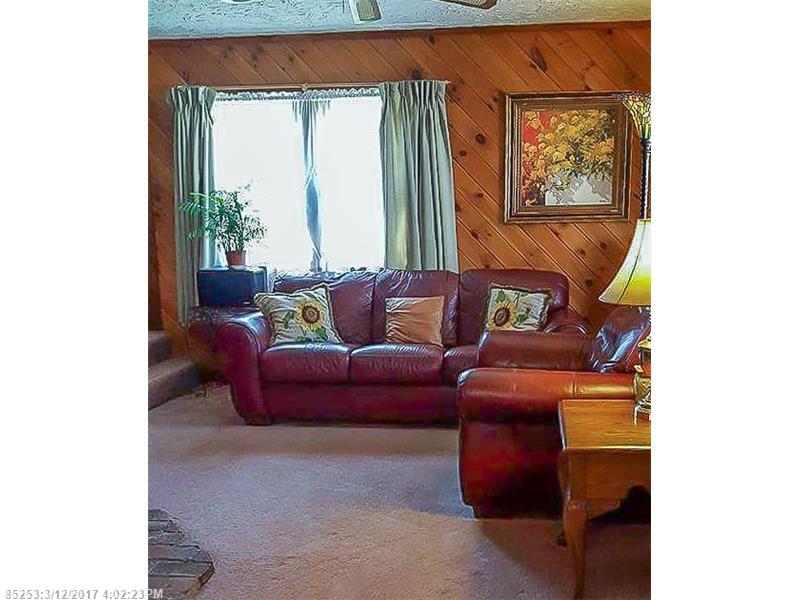 4 Cobb RD, Bath, ME 04530