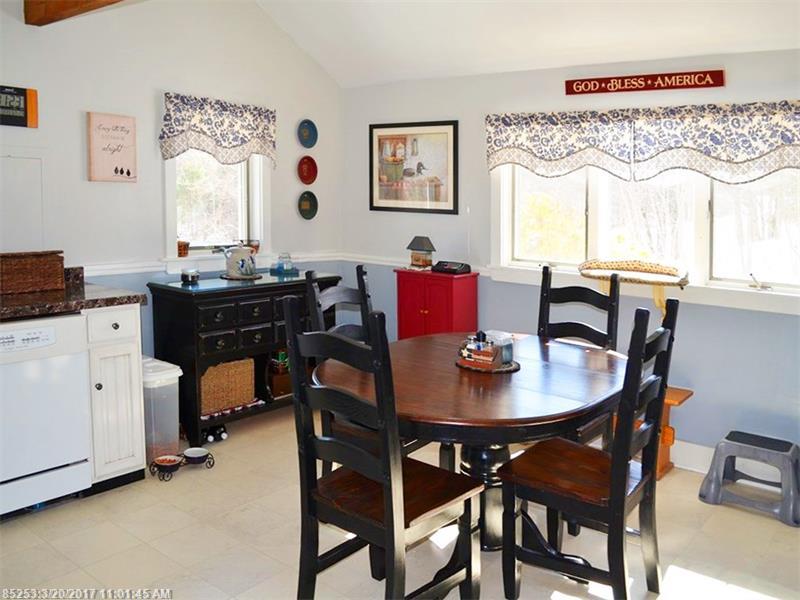 27 Dodge RD, Edgecomb, ME 04556