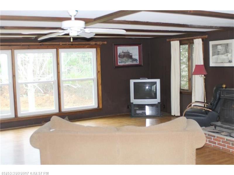 185 Liberty RD, Washington, ME 04574