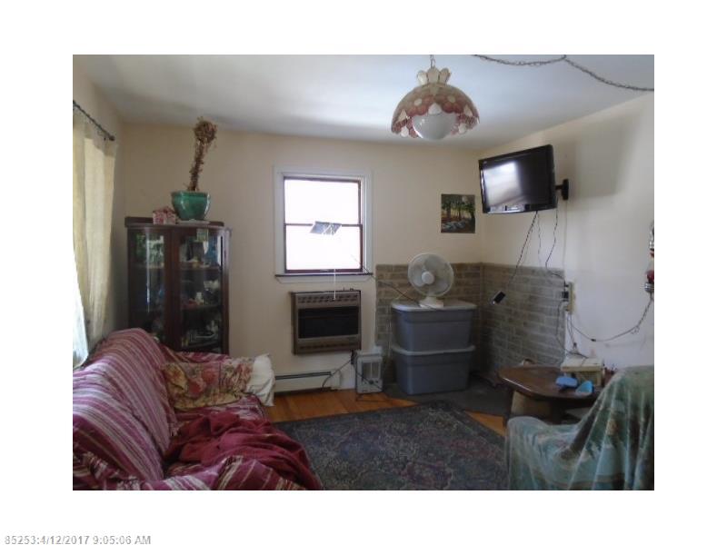 393 Lowelltown RD, Wiscasset, ME 04578