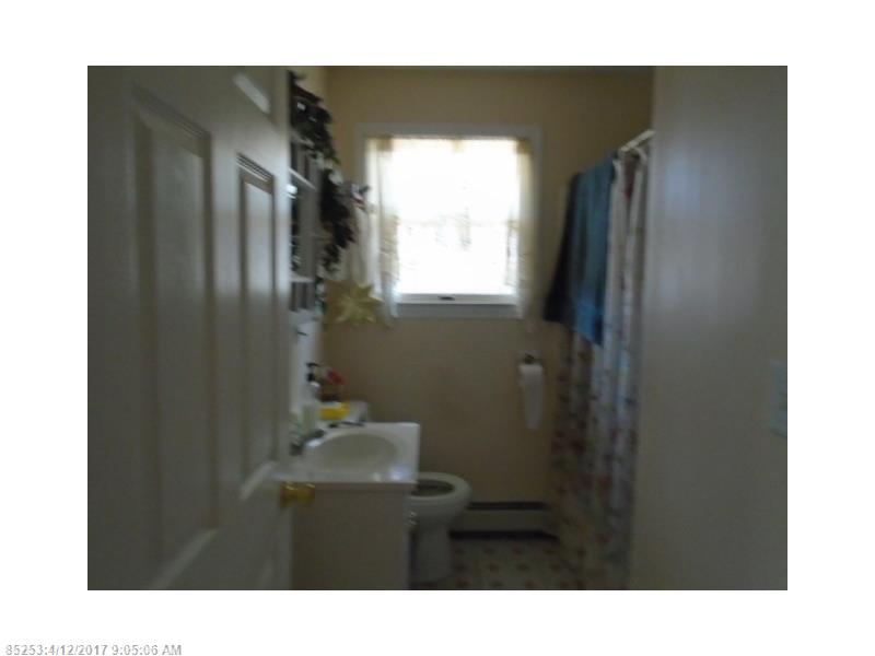 393 Lowelltown RD, Wiscasset, ME 04578
