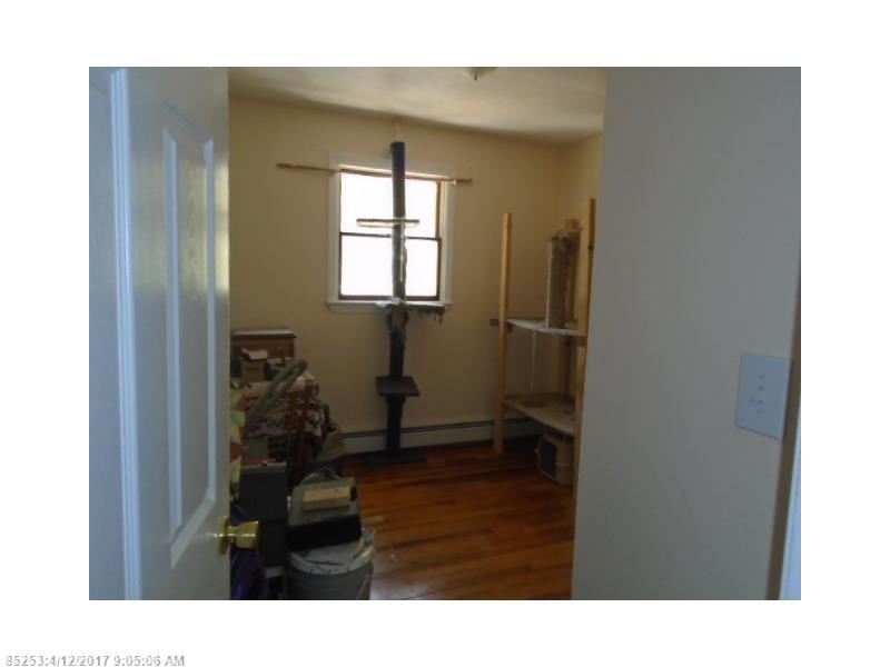 393 Lowelltown RD, Wiscasset, ME 04578