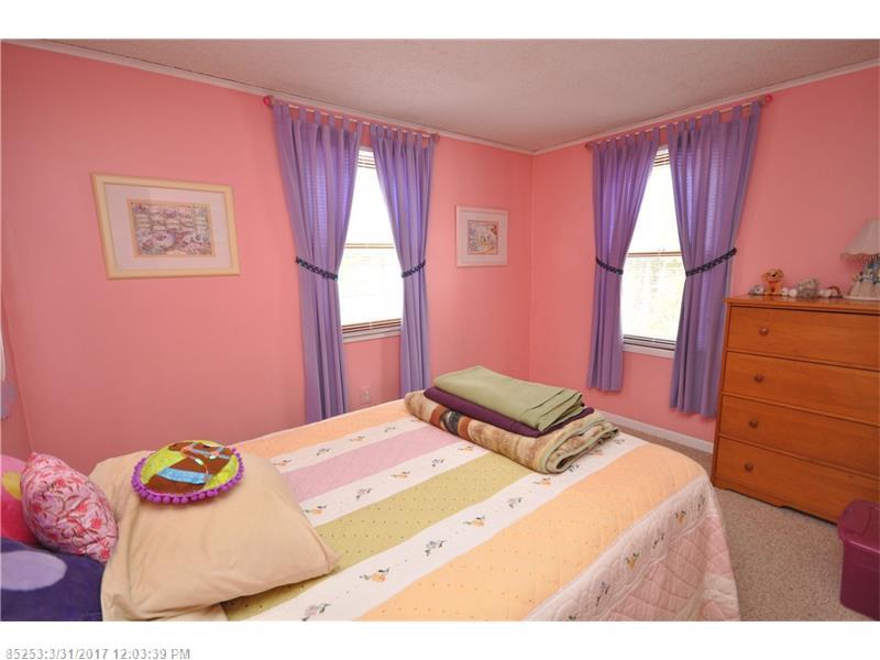 22 Maddocks AVE, Ellsworth, ME 04605