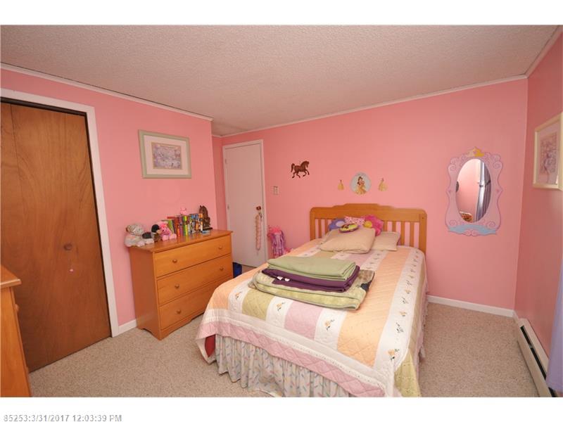 22 Maddocks AVE, Ellsworth, ME 04605