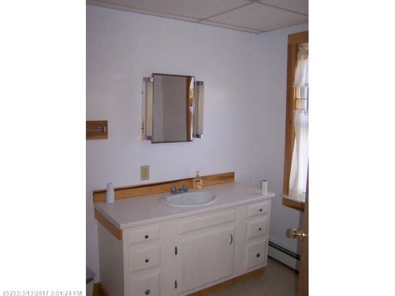 14 Willow ST, East Machias, ME 04630
