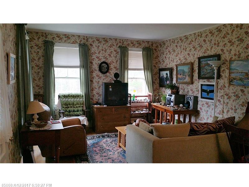6 Paddy LN, Franklin, ME 04634
